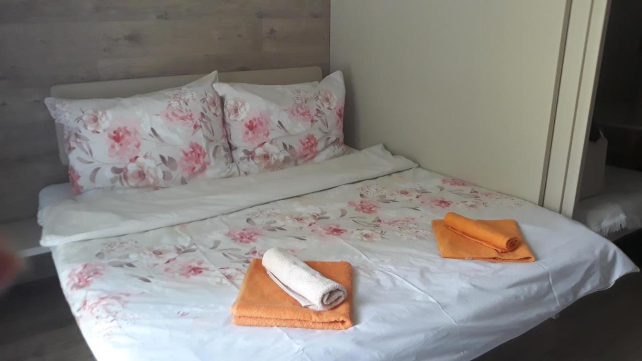 Utulny A Romanticky Apartman Rokytnice 捷克布杰约维采 外观 照片