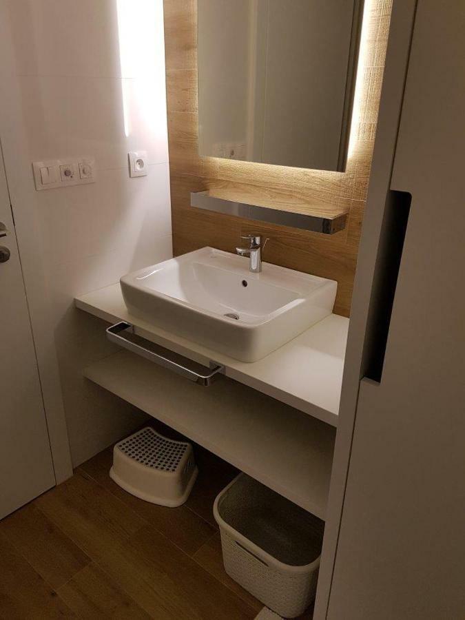Utulny A Romanticky Apartman Rokytnice 捷克布杰约维采 外观 照片